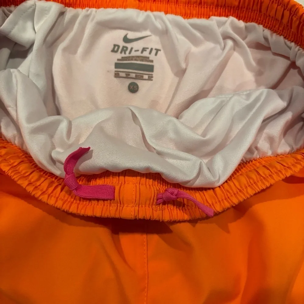 Nike Dri-Fit Women's Running Shorts Neon Orange Pink Lined Size XS 3